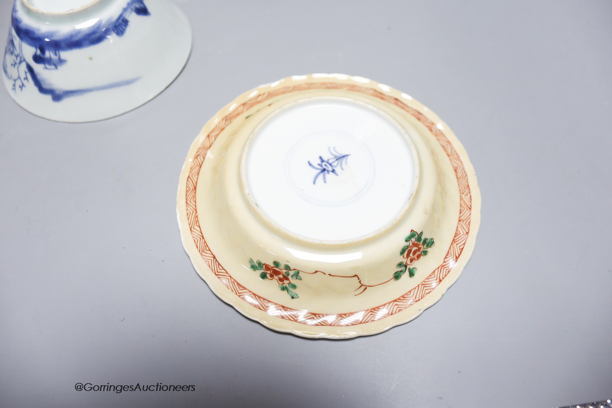 A miniature Chinese crackleglaze vase together with a blue and white bowl and a famille verte dish, diameter 13cm